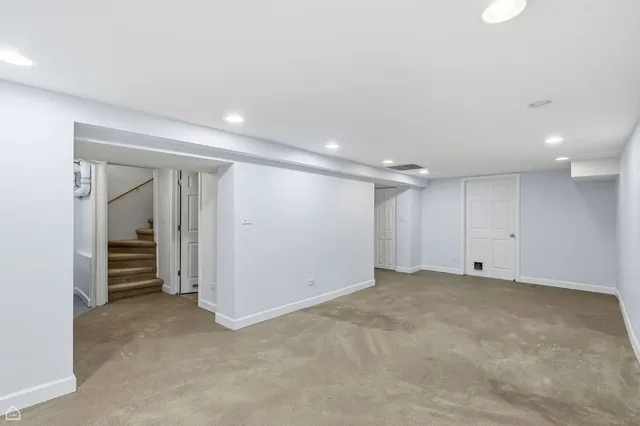 a view of empty room