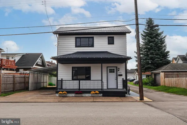 $299,900 | 211 11th Street, Monaca, PA 15061