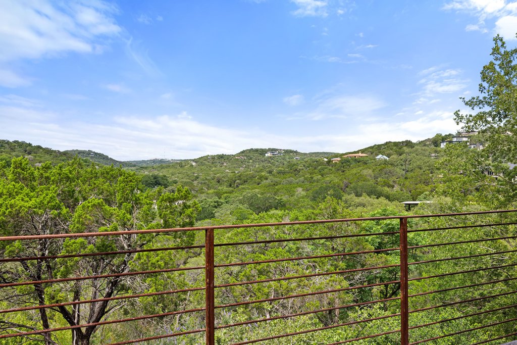 801 The High Road Austin, TX 78746 - Photo 22 of 40 a view of a city skyline