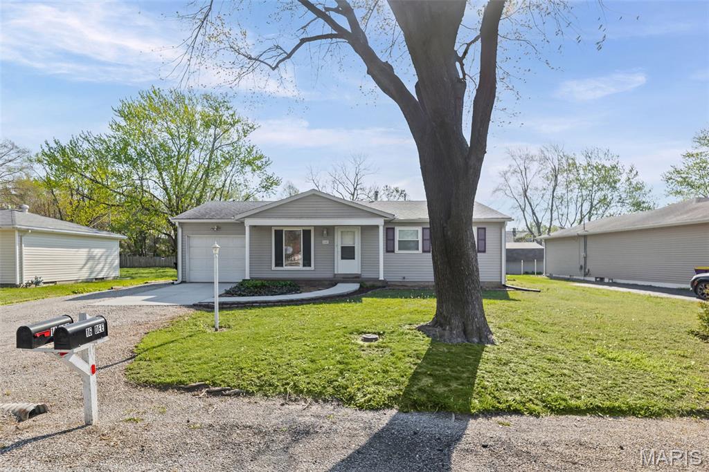 14 Dee Street Moro, IL 62067 - Photo 1 of 23