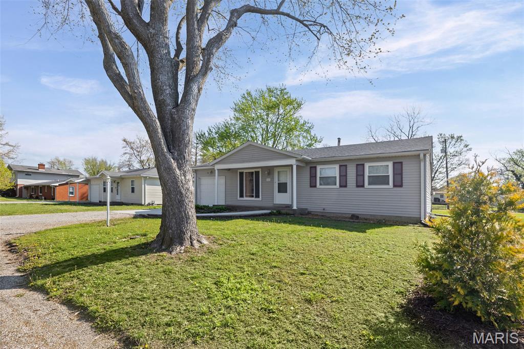 14 Dee Street Moro, IL 62067 - Photo 2 of 23