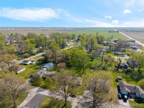 $198,000 | 14 Dee Street, Moro, IL 62067