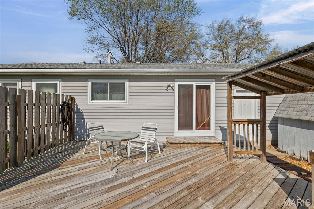 14 Dee Street Moro, IL 62067 - Photo 4 of 23