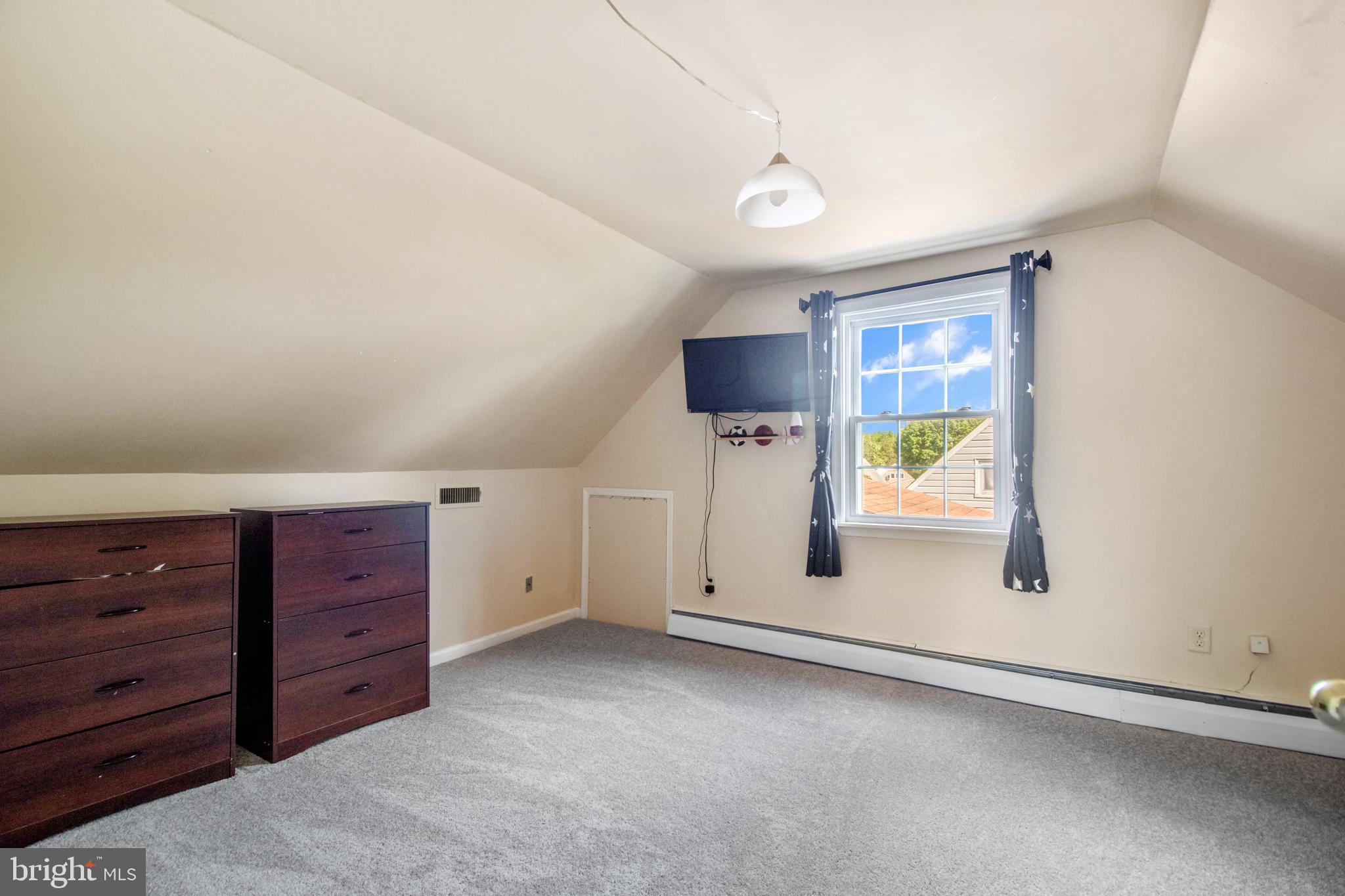 37 Pine Needle Road Levittown, PA 19056 - Photo 20 of 28 Second Floor, 4th Bedroom