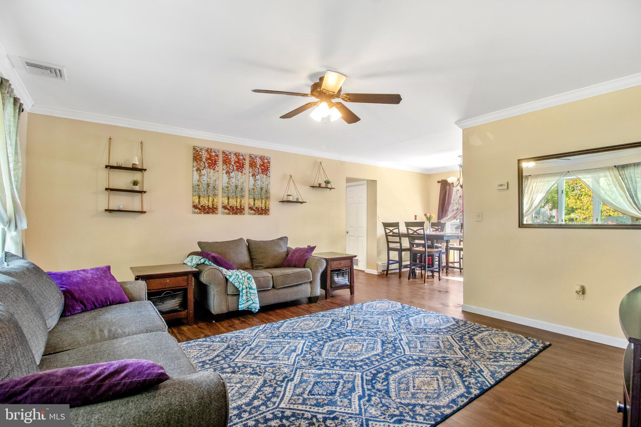 37 Pine Needle Road Levittown, PA 19056 - Photo 4 of 28 Living Room