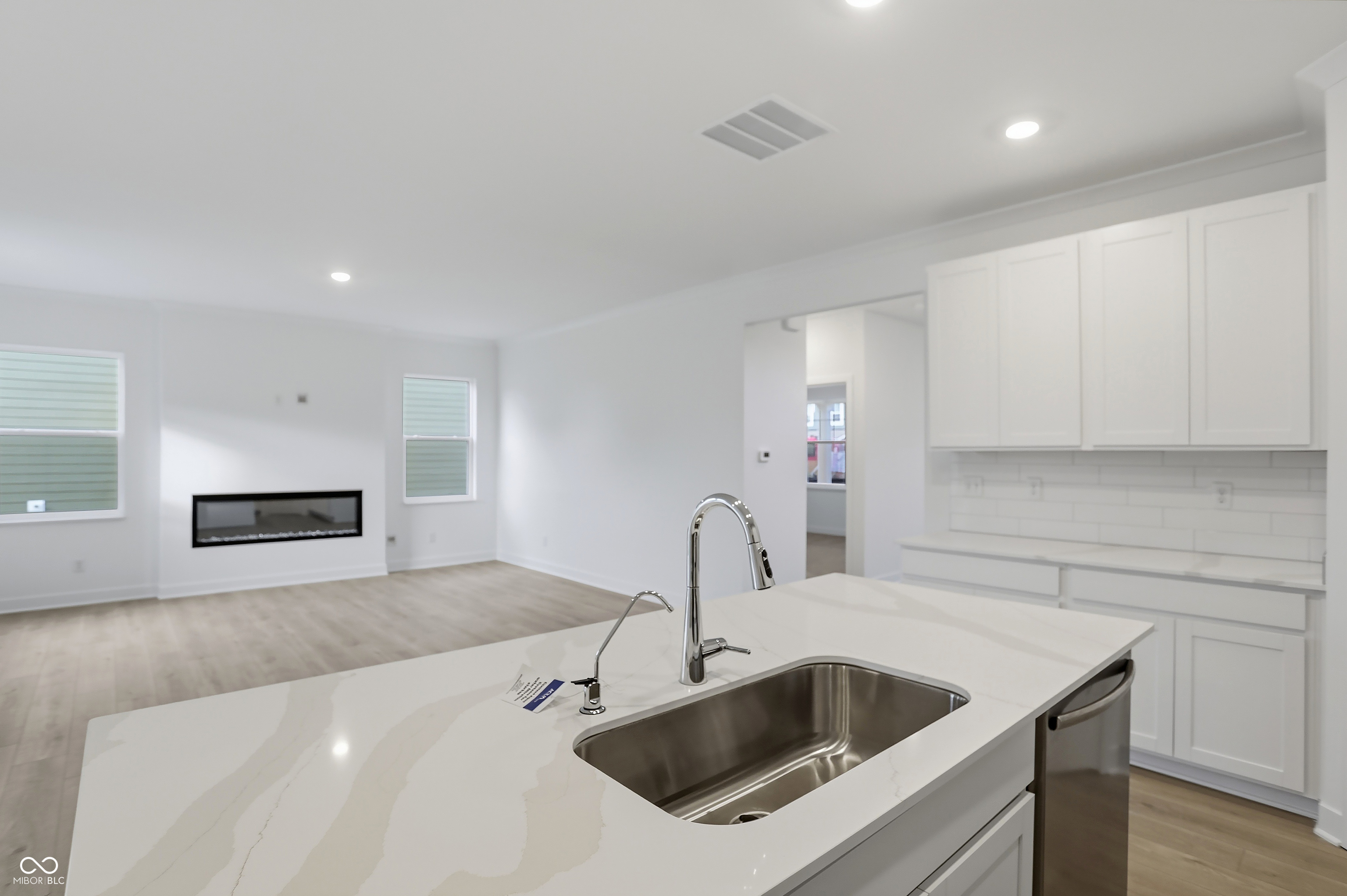 15451 Alperton Road Fishers, IN 46037 - Photo 14 of 45