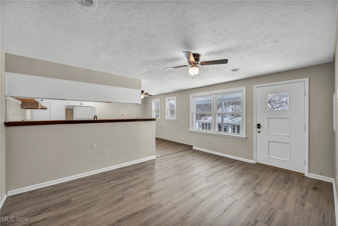 8564 Cedar Road Chesterland, OH 44026 - Photo 7 of 43
