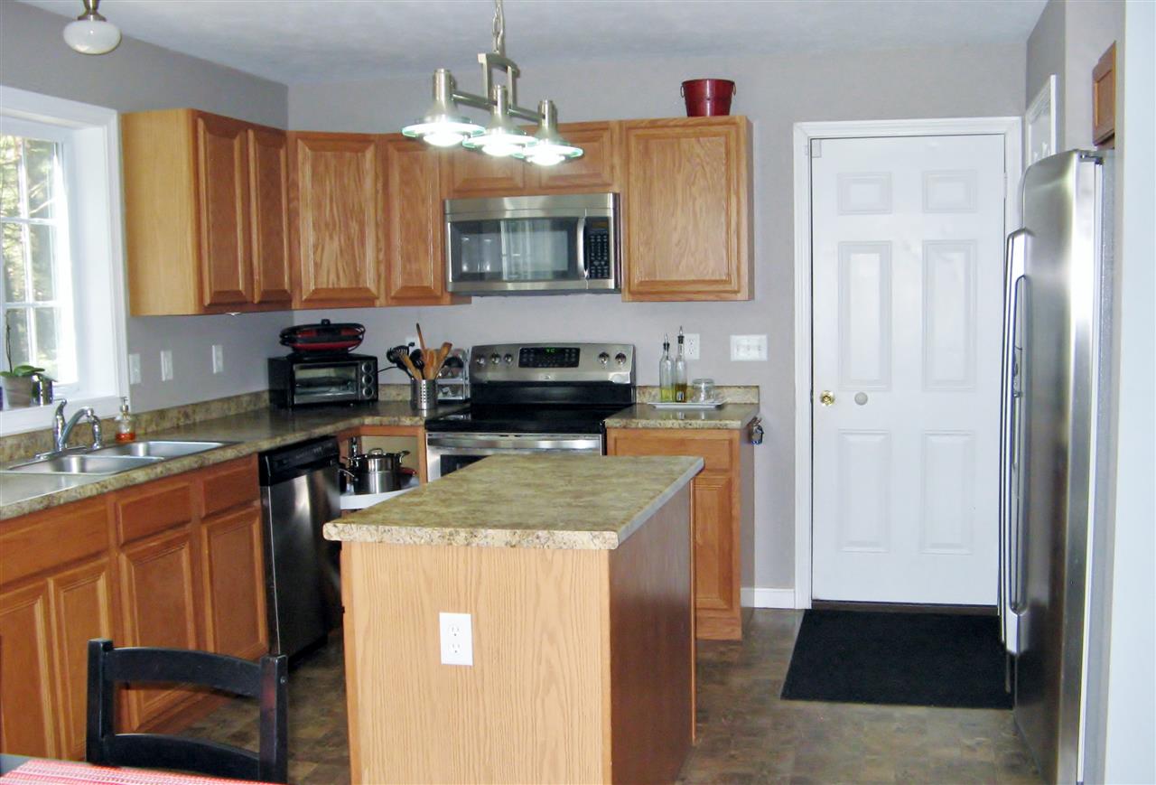 48 Perry Road Jaffrey, NH 03452 - Photo 3 of 15