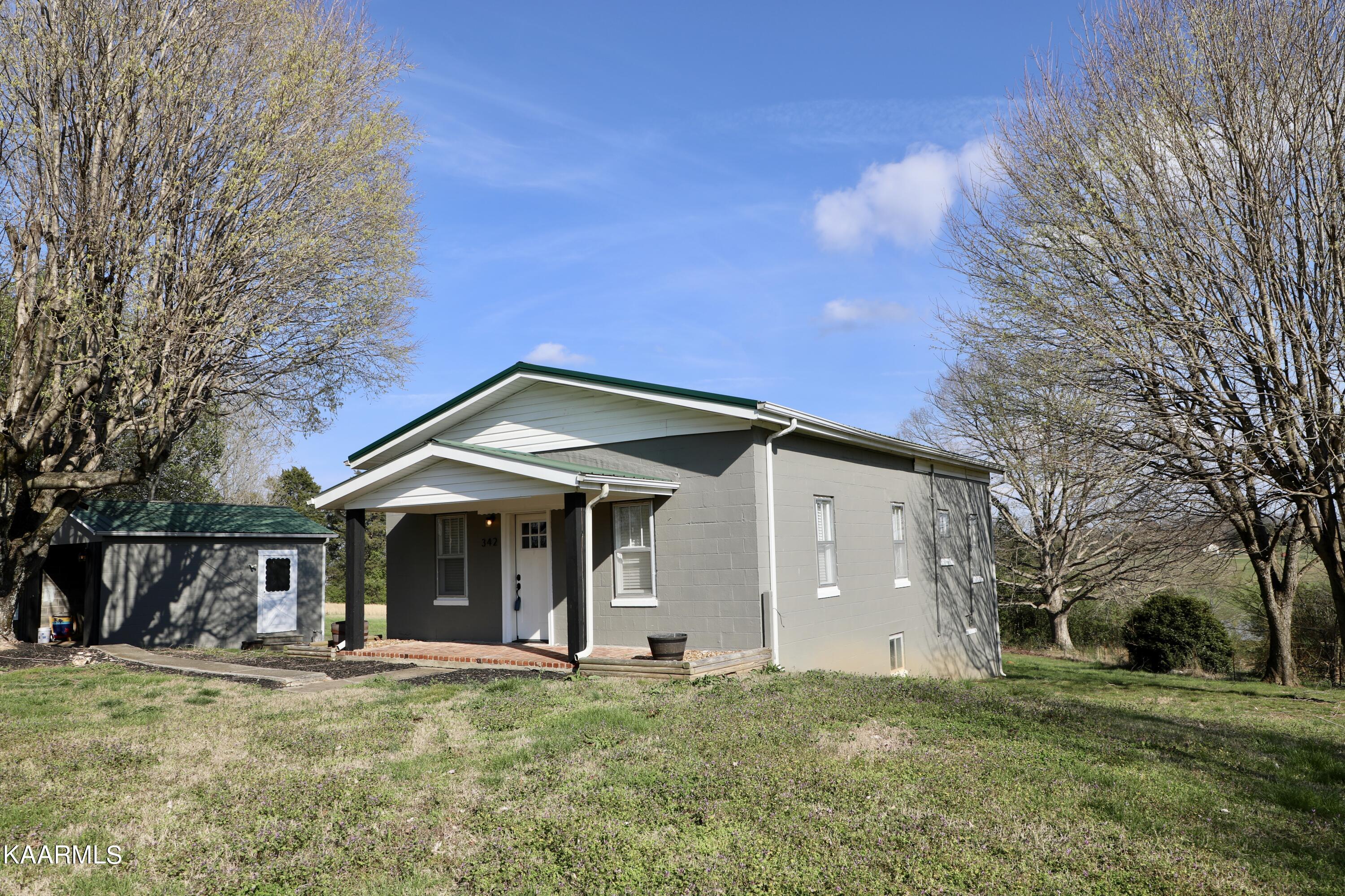 342 Glenlock Road Sweetwater, TN 37874 - Photo 1 of 14 Front