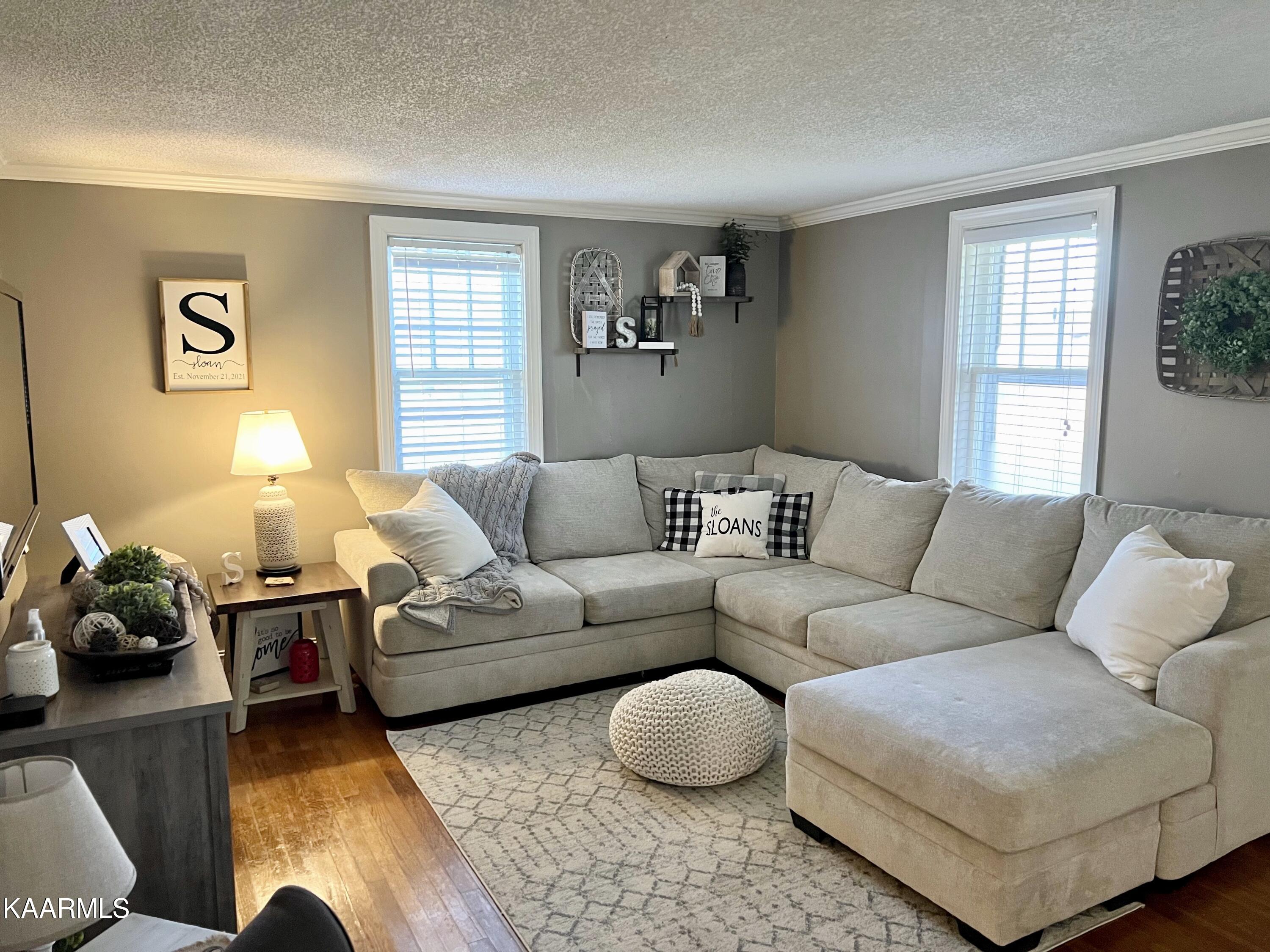 342 Glenlock Road Sweetwater, TN 37874 - Photo 8 of 14 Living Room