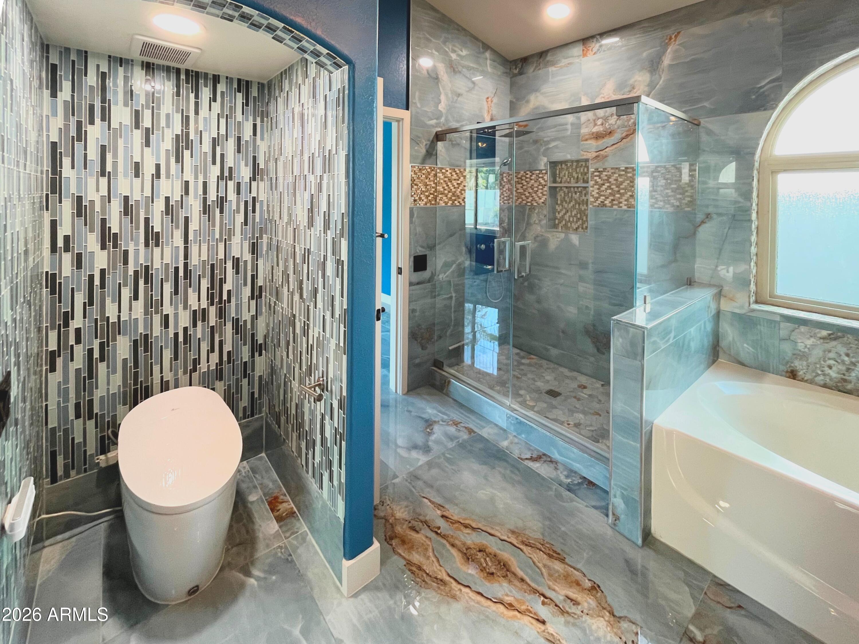 8709 East Gail Road Scottsdale, AZ 85260 - Photo 16 of 31 Primary Bathroom