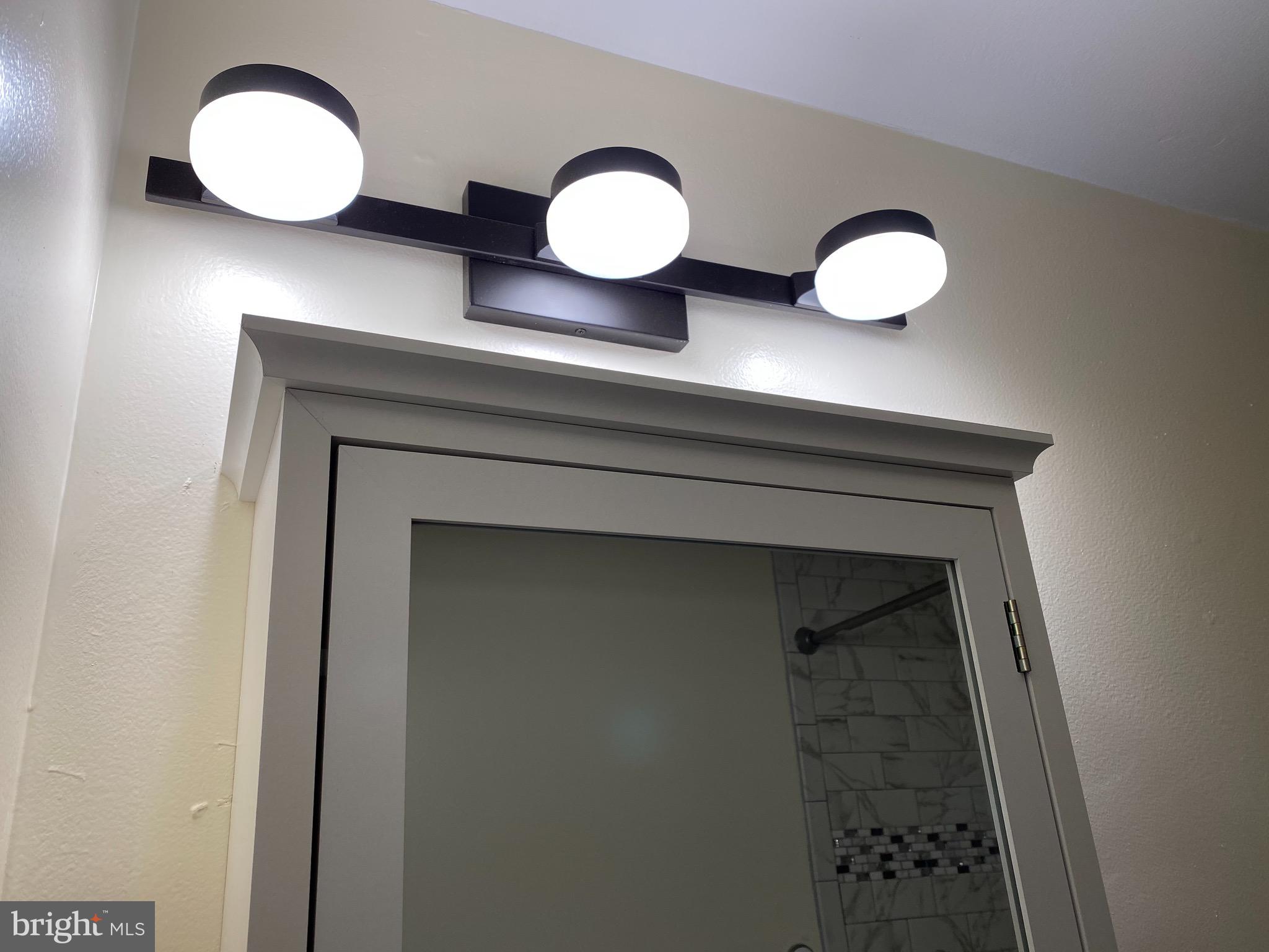 3028 Shepperton Terrace Silver Spring, MD 20904 - Photo 32 of 49 Another awesome light fixture!