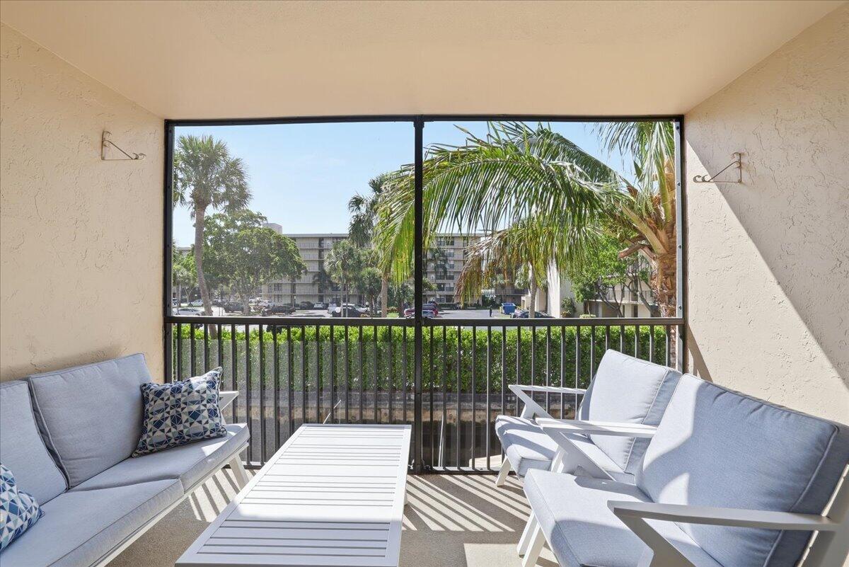 16 Royal Palm Way, Unit 205 Boca Raton, FL 33432 - Photo 27 of 52 19-8I8A1122