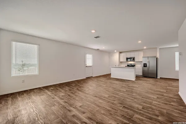 $1,995 | 5721 Bailey Downs, San Antonio, TX 78245