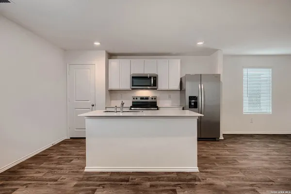 $1,995 | 5721 Bailey Downs, San Antonio, TX 78245