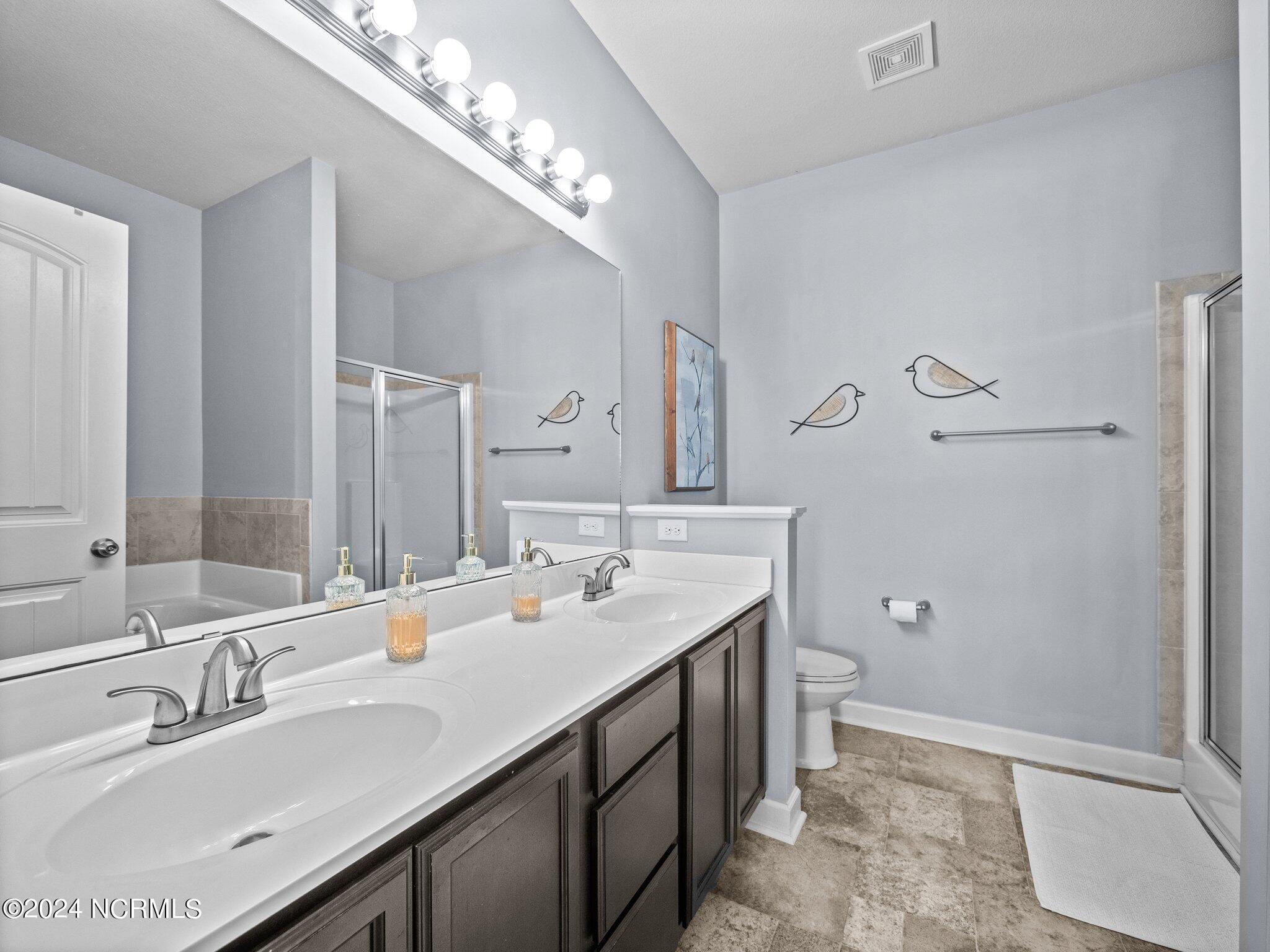 504 Caldwell Loop Jacksonville, NC 28546 - Photo 27 of 50 38-web-or-mls-P6170626