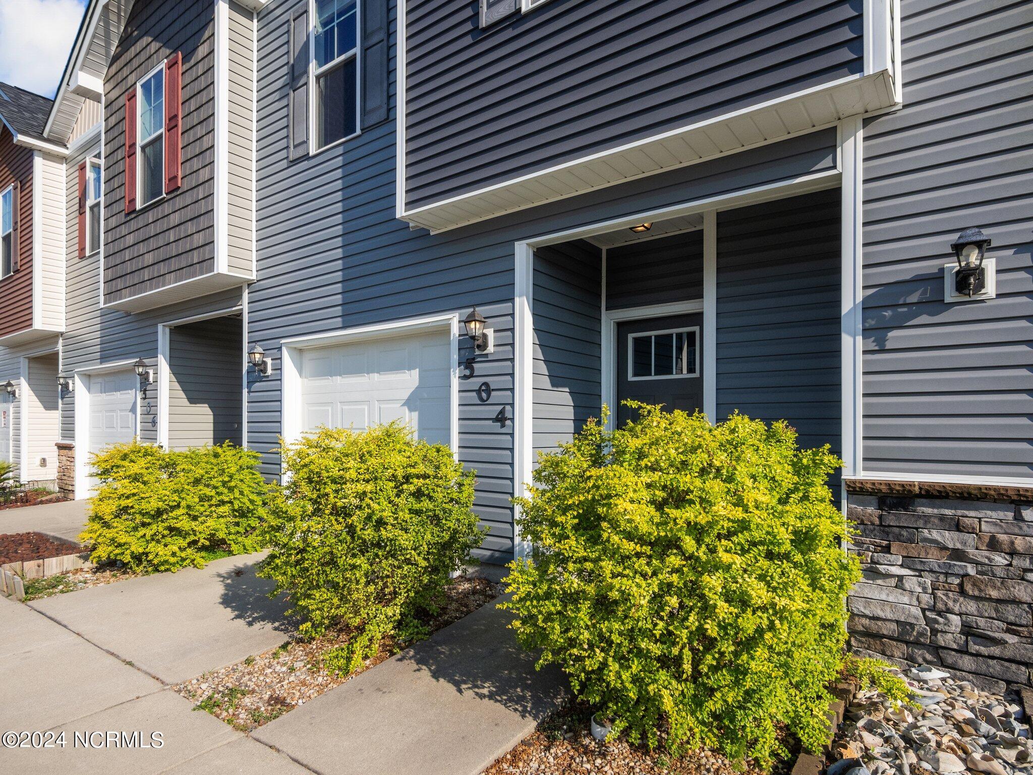 504 Caldwell Loop Jacksonville, NC 28546 - Photo 3 of 50 4-web-or-mls-04