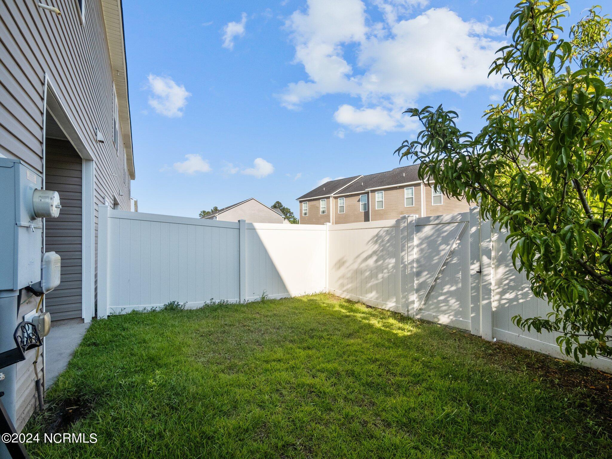 504 Caldwell Loop Jacksonville, NC 28546 - Photo 40 of 50 10-web-or-mls-10