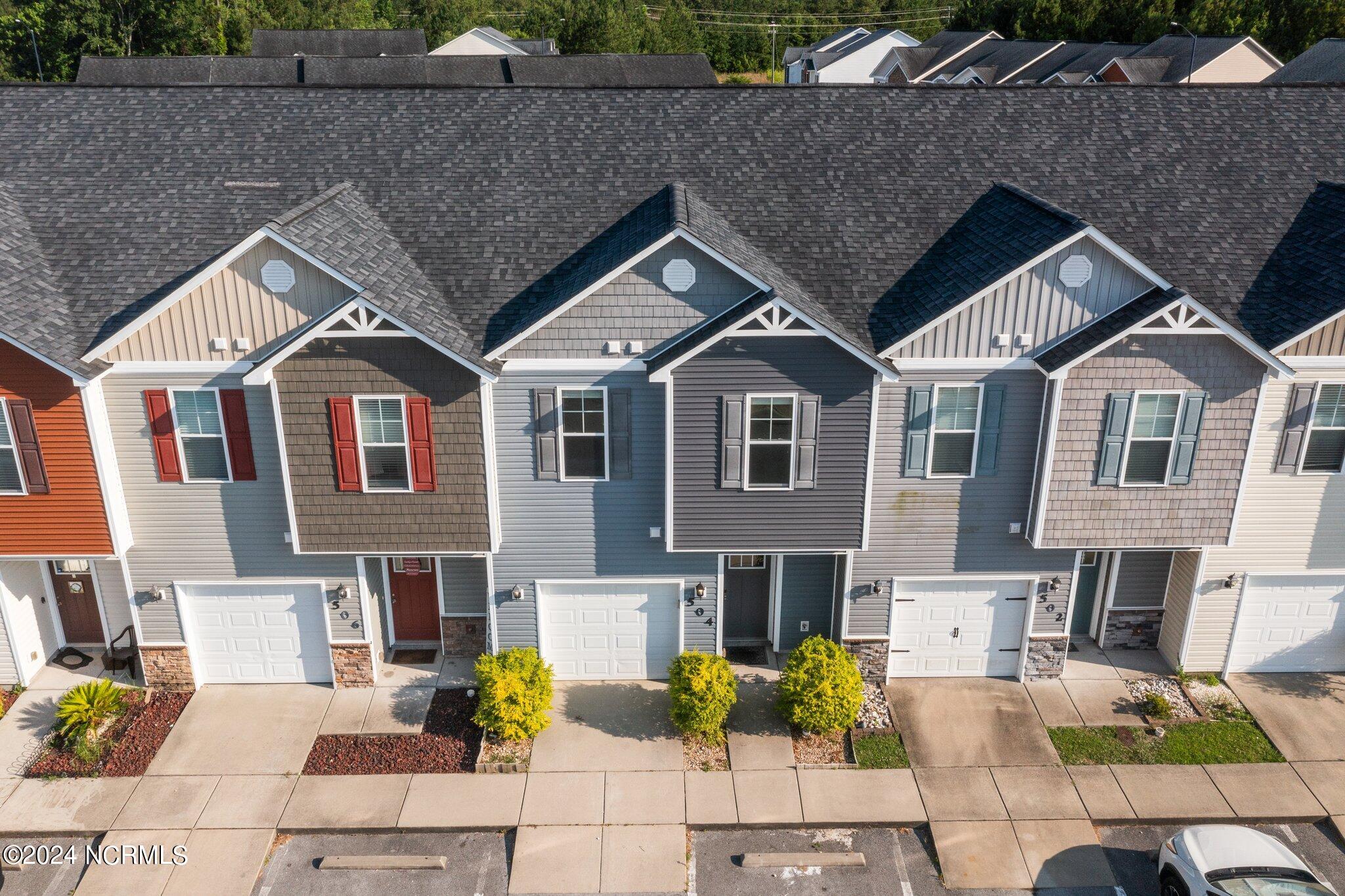 504 Caldwell Loop Jacksonville, NC 28546 - Photo 5 of 50 12-web-or-mls-12