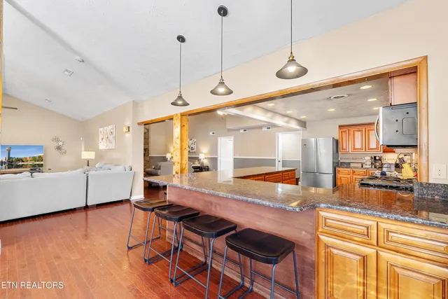 $1,970,000 | 751 Ridge Road, Gatlinburg, TN 37738