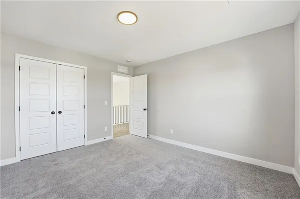 $526,489 | 11115 North Glenwood Avenue, Kansas City, MO 64157