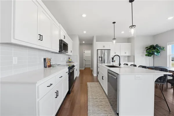 $526,489 | 11115 North Glenwood Avenue, Kansas City, MO 64157