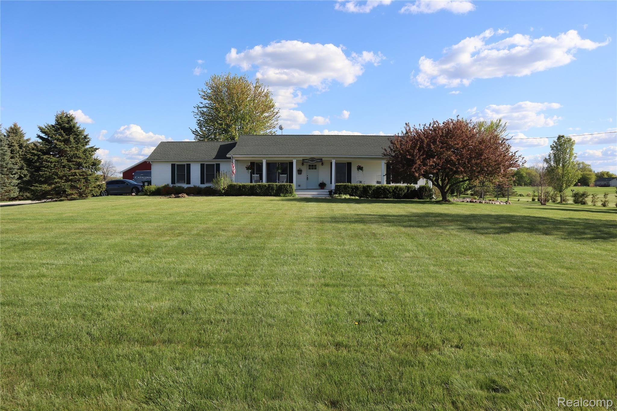 4752 Beard Road Byron, MI 48418 - Photo 26 of 34 IMG_2643.JPG