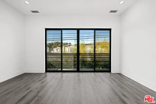 $10,495 | 1613 South Wooster Street, Los Angeles, CA 90035