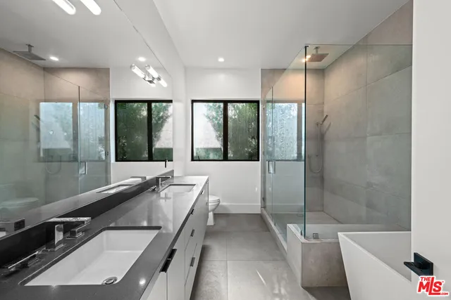 $10,495 | 1613 South Wooster Street, Los Angeles, CA 90035