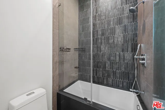 $10,495 | 1613 South Wooster Street, Los Angeles, CA 90035