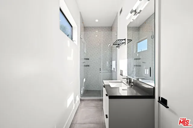 $10,495 | 1613 South Wooster Street, Los Angeles, CA 90035