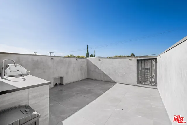 $10,495 | 1613 South Wooster Street, Los Angeles, CA 90035