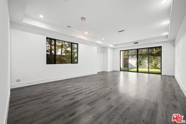 $10,495 | 1613 South Wooster Street, Los Angeles, CA 90035