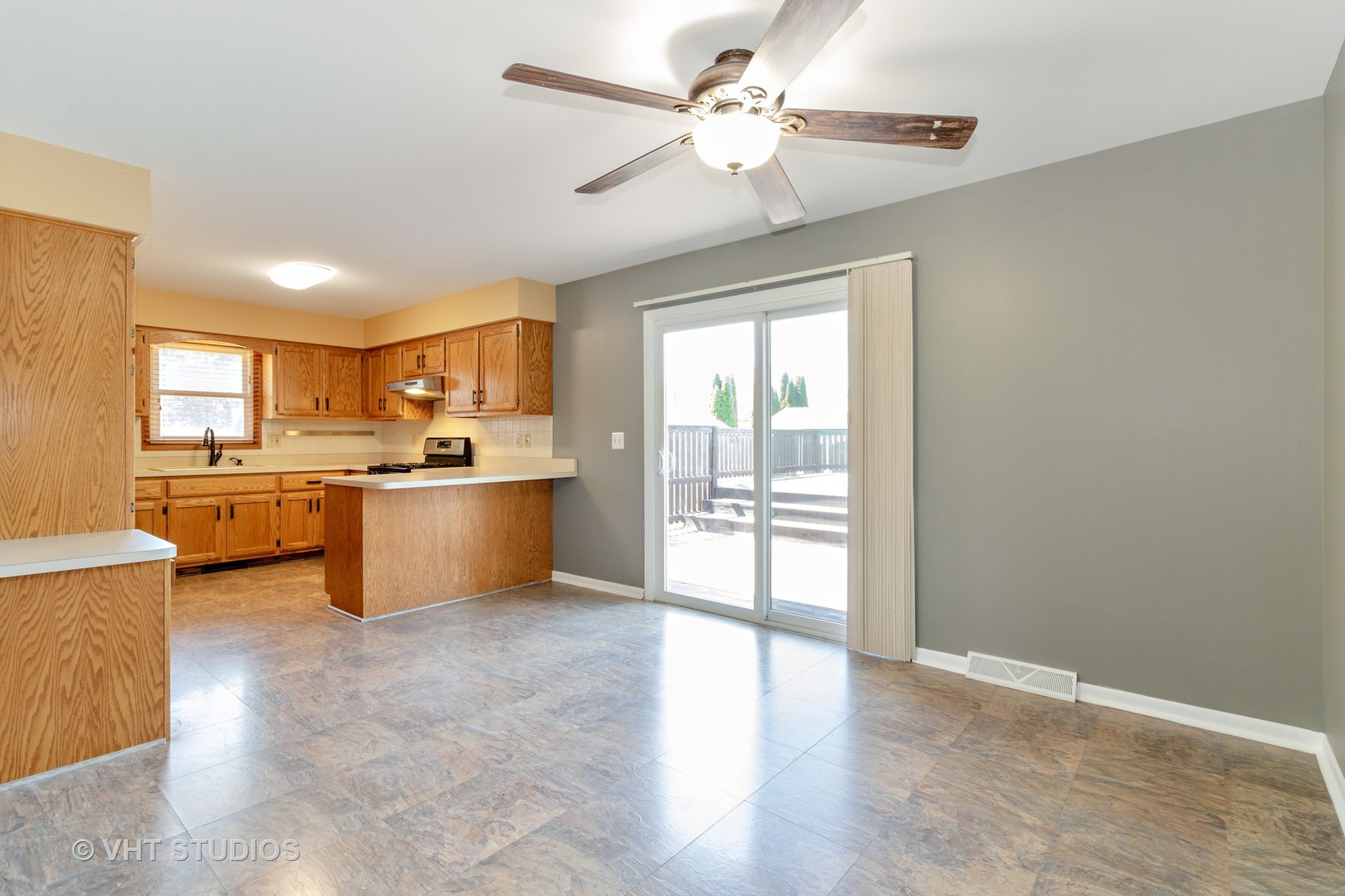 704 Plank Road New Lenox, IL 60451 - Photo 5 of 18