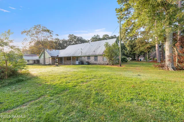 $215,000 | 135 Oak Drive, St. Martinville, LA 70582