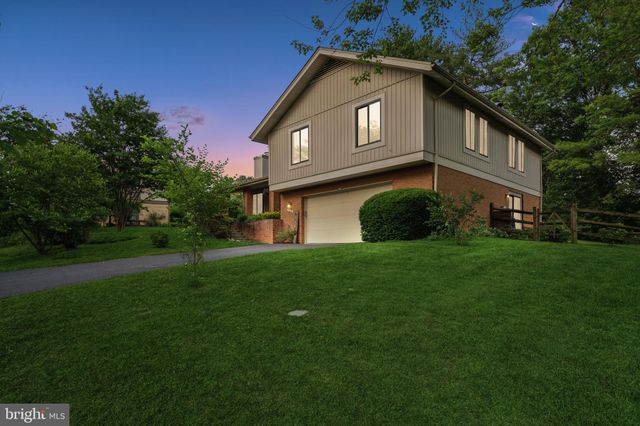 $600,000 | 9520 Aspenwood Court, Montgomery Village, MD 20886