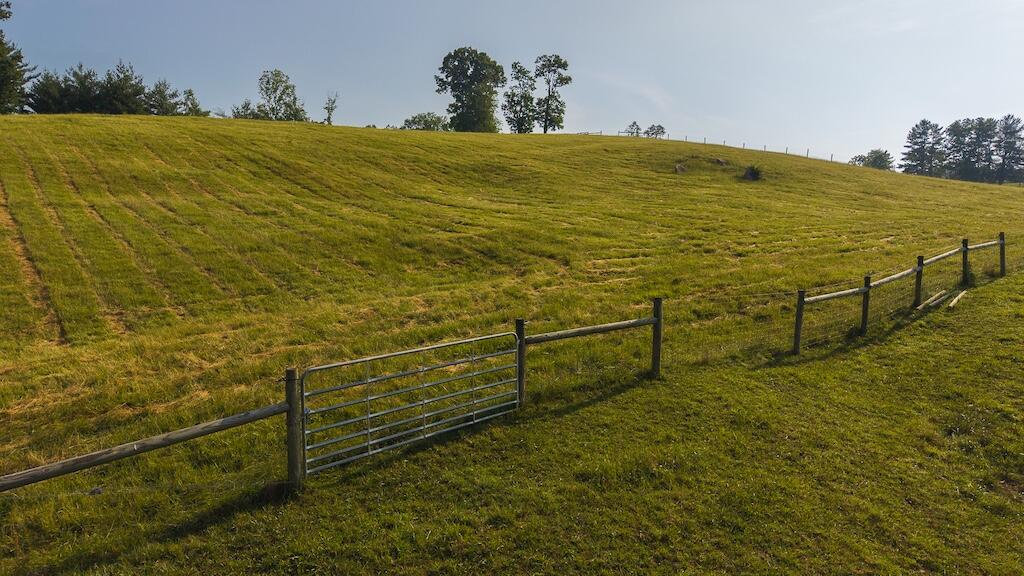 2822 Huffville Road Pilot, VA 24138 - Photo 51 of 92 52