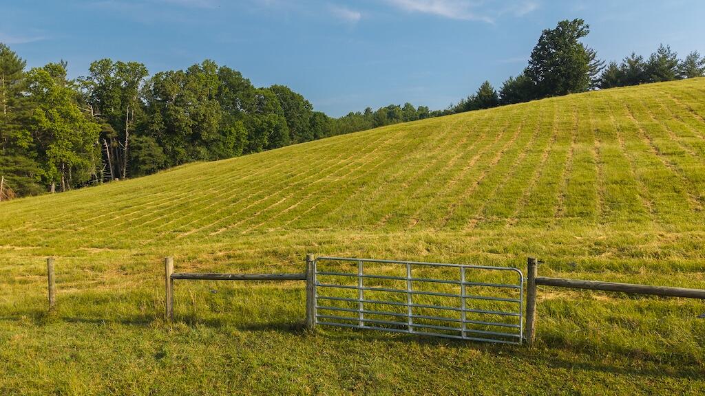 2822 Huffville Road Pilot, VA 24138 - Photo 6 of 92 6
