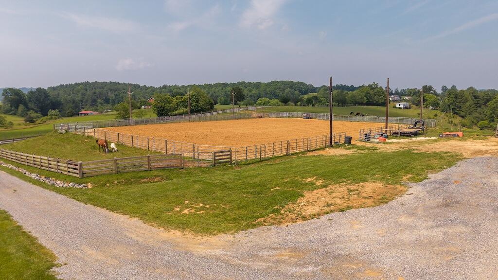 2822 Huffville Road Pilot, VA 24138 - Photo 77 of 92 78