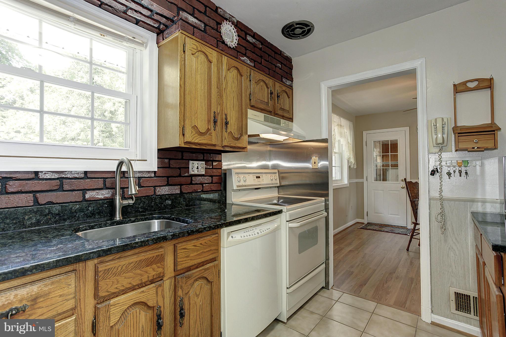 7202 Rice Street Falls Church, VA 22042 - Photo 5 of 22 Kitchen