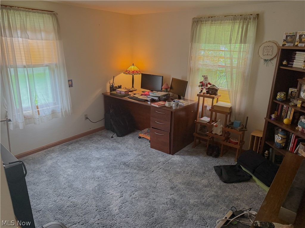 4715 New Road Youngstown, OH 44515 - Photo 16 of 27