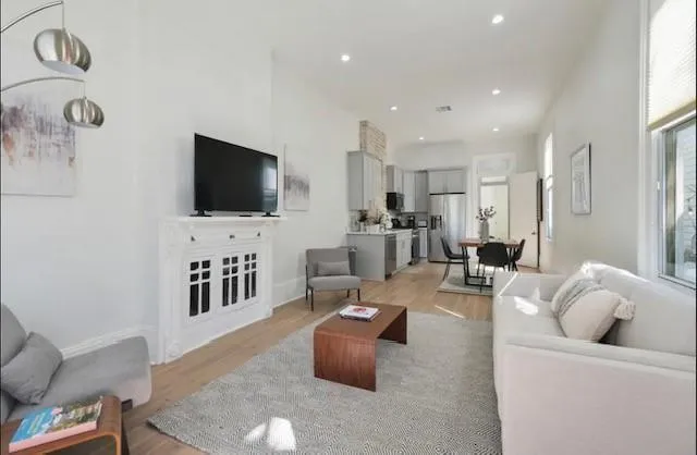 $1,800 | 1624 Gentilly Boulevard, Unit RIGHT, New Orleans, LA 70119