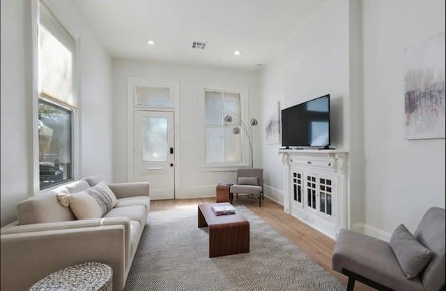 1624 Gentilly Boulevard, Unit RIGHT New Orleans, LA 70119 - Photo 4 of 11