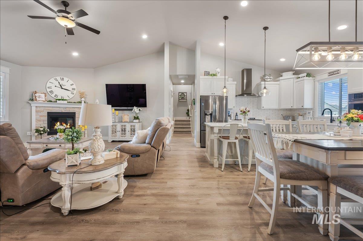 4376 Wagon Road Nampa, ID 83687 - Photo 8 of 33