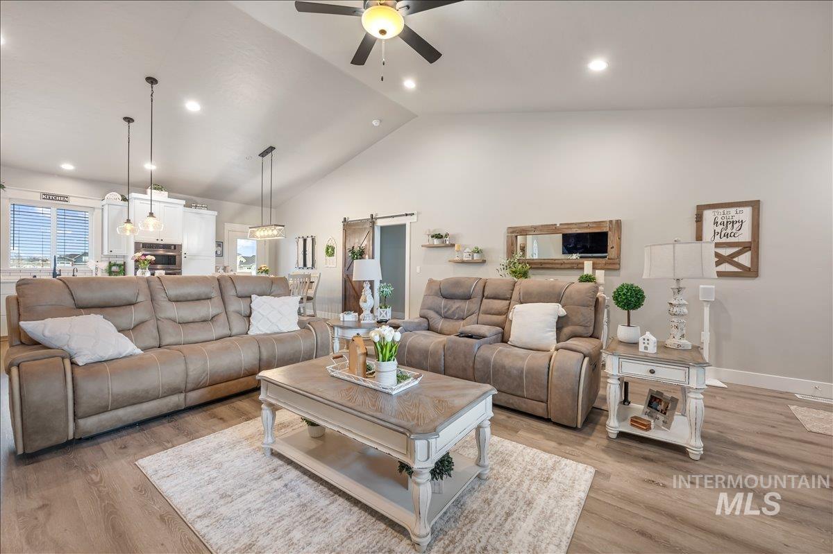 4376 Wagon Road Nampa, ID 83687 - Photo 9 of 33