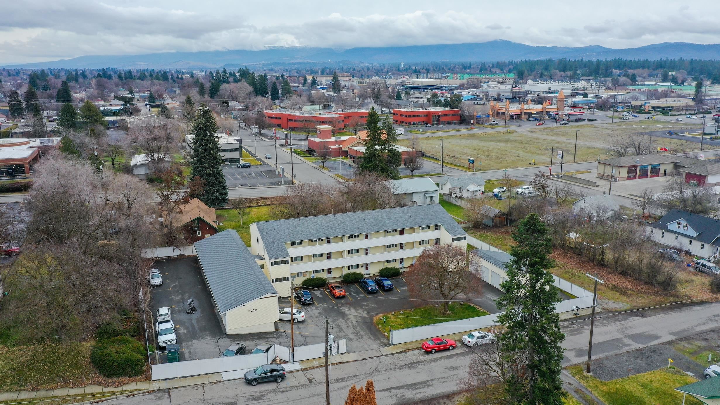 222 North Hutchinson Road, Unit 204 Spokane Valley, WA 99212 - Photo 28 of 33