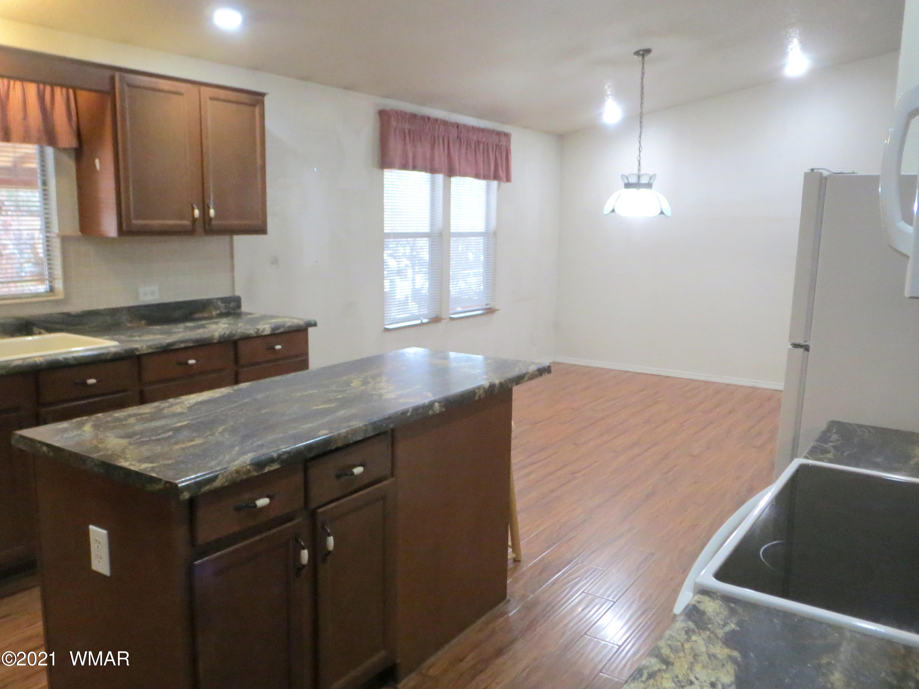 2921 Pine Rim Road Overgaard, AZ 85933 - Photo 13 of 38