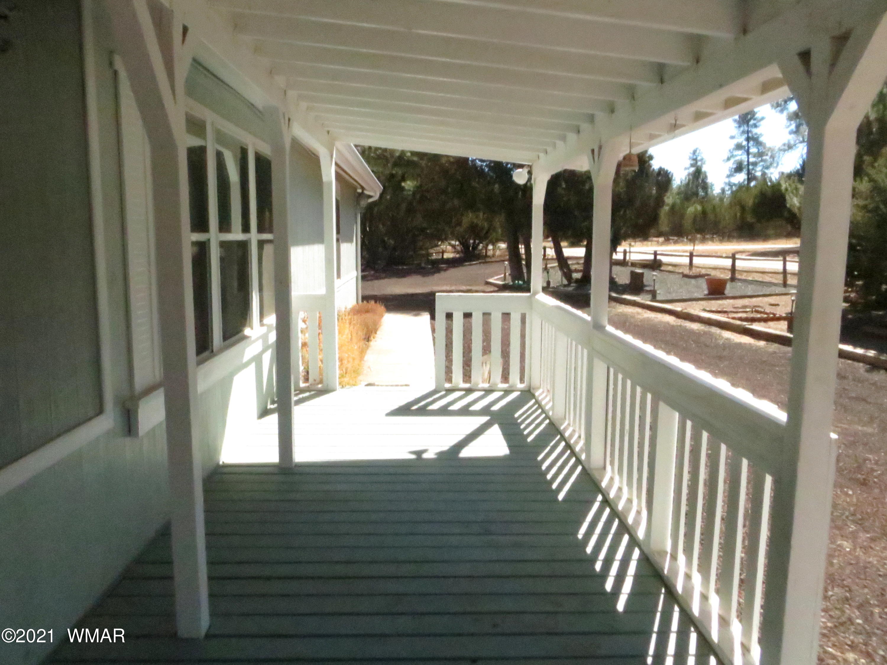 2921 Pine Rim Road Overgaard, AZ 85933 - Photo 8 of 38