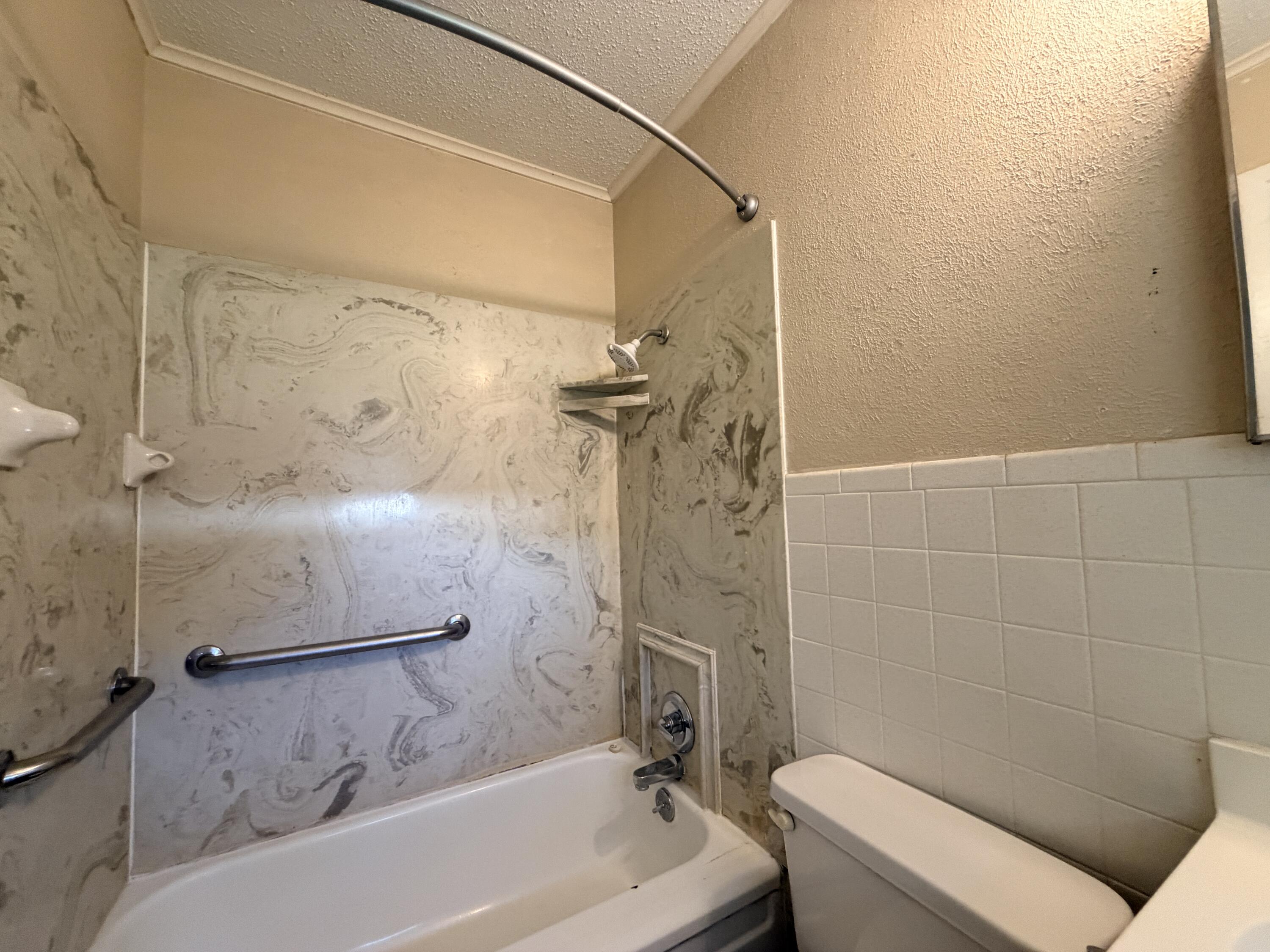 5530 17th Street Lubbock, TX 79416 - Photo 13 of 13 IMG_6769 (1)