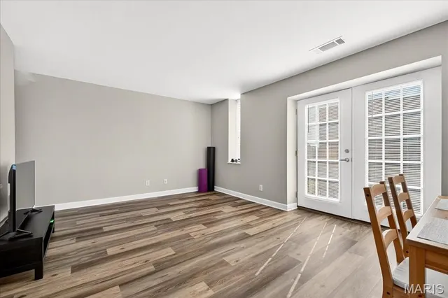 $90,000 | 5696 Kingsbury Avenue, Unit 406, St. Louis, MO 63112